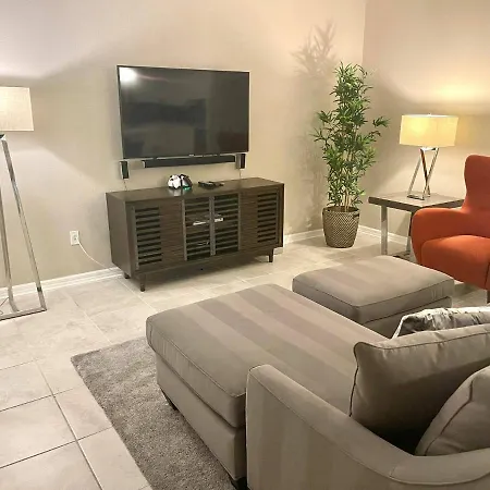 Stunning Apartment At Storey Lake Sl47317